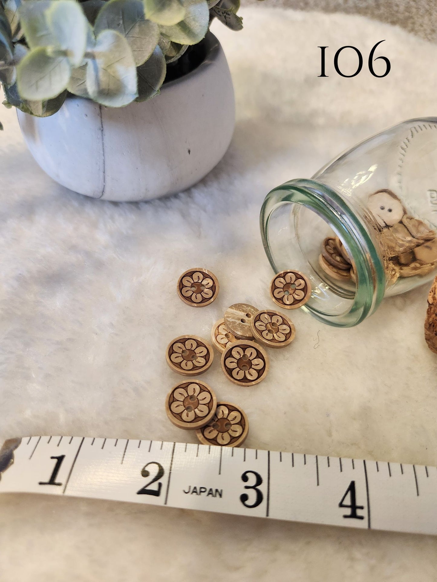 Decorative Wood Look Buttons