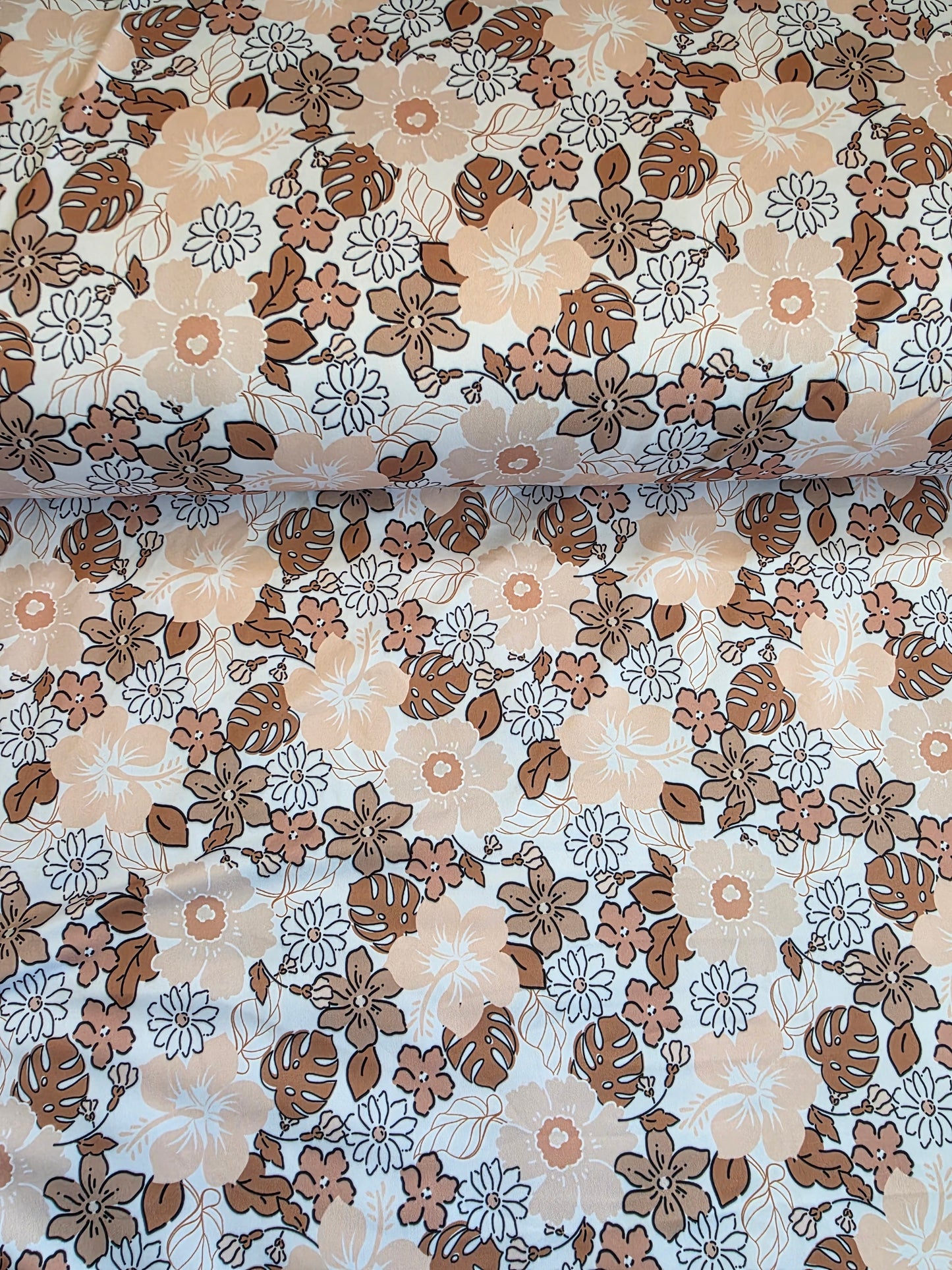 Neutral Tropical Print Skye DTY
