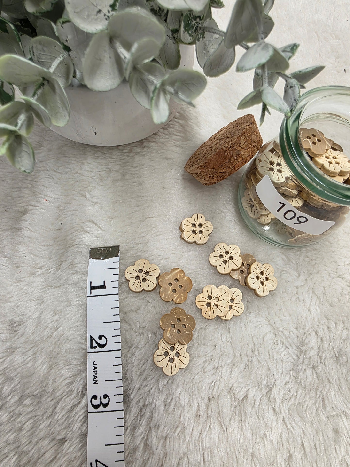 Decorative Wood Look Buttons